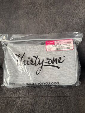Thirty-One All About the Benjamins Wallet - Whisper Grey Pebble